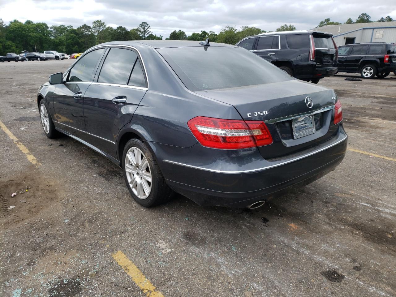 Photo 3 from auction – 2013 MERCEDES-BENZ E 350 4MAT with VIN WDDHF8JB2DA677735