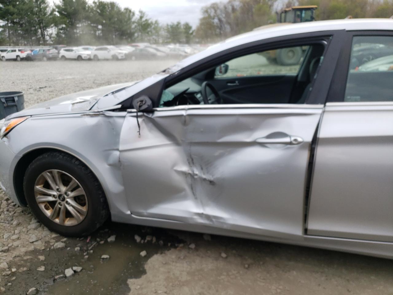 Photo 9 from auction – 2013 HYUNDAI SONATA GLS with VIN 5NPEB4AC1DH670262