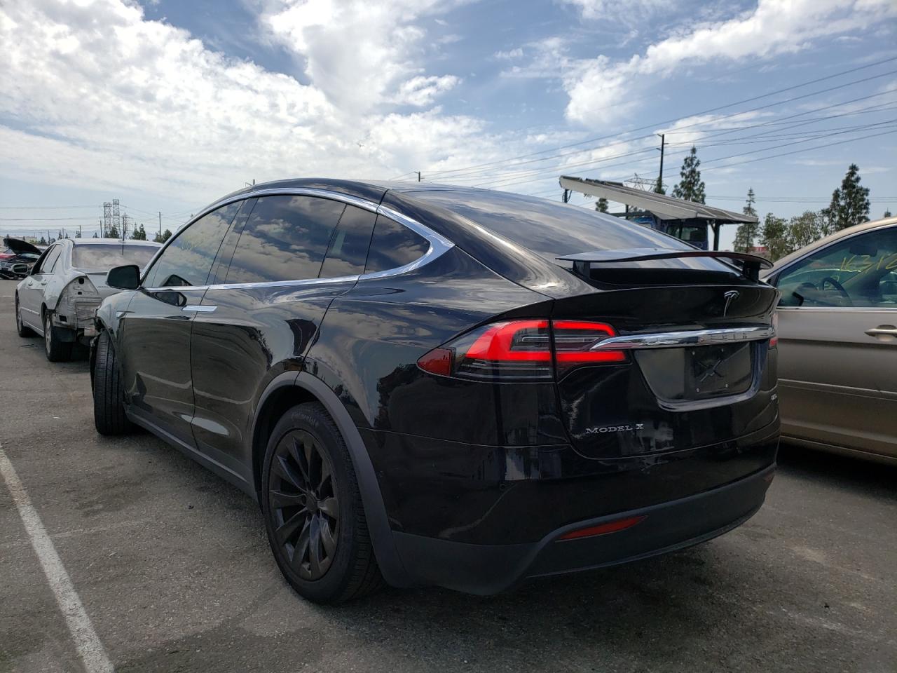 Photo 3 from auction – 2016 TESLA MODEL X with VIN 5YJXCBE25GF021160
