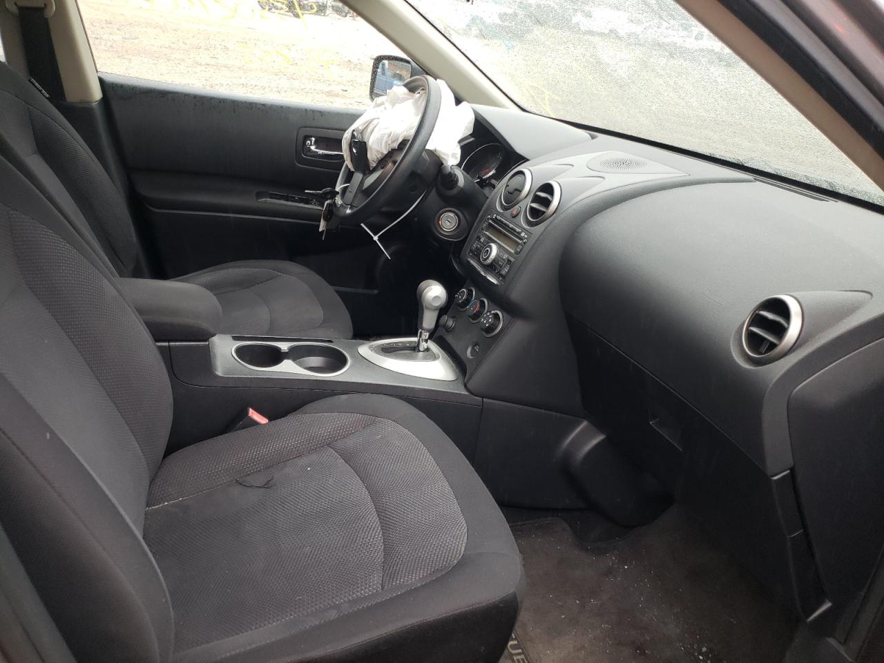Photo 5 from auction – 2011 NISSAN ROGUE S with VIN JN8AS5MV0BW304824