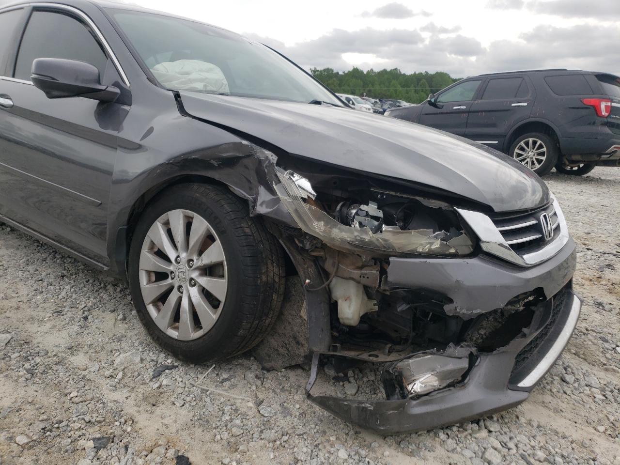 Photo 9 from auction – 2015 HONDA ACCORD EXL with VIN 1HGCR2F82FA007595