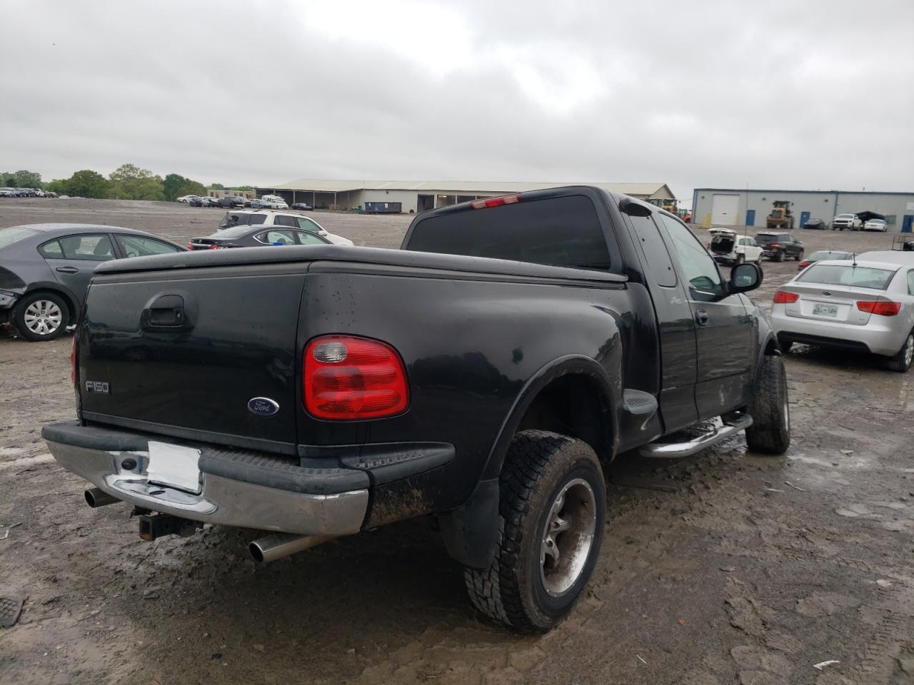 Photo 4 from auction – 2003 FORD F150 with VIN 1FTRX07W13KA44532