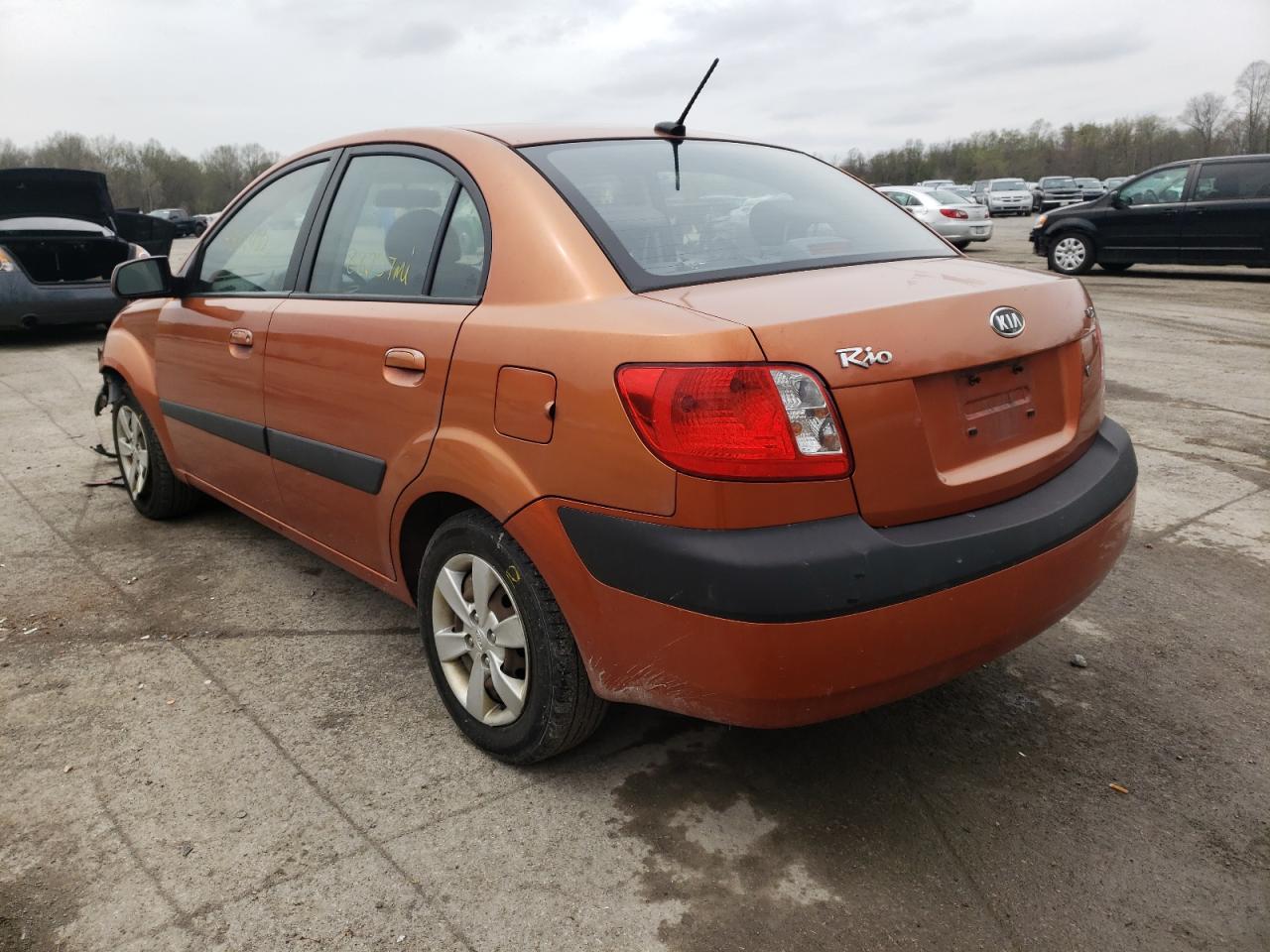 Photo 3 from auction – 2009 KIA RIO BASE with VIN KNADE223X96546866