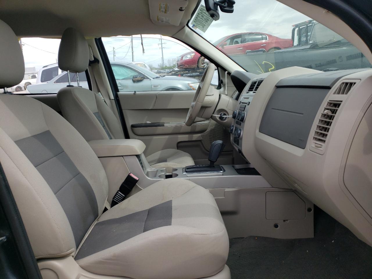 Photo 5 from auction – 2008 FORD ESCAPE XLT with VIN 1FMCU03158KC01023