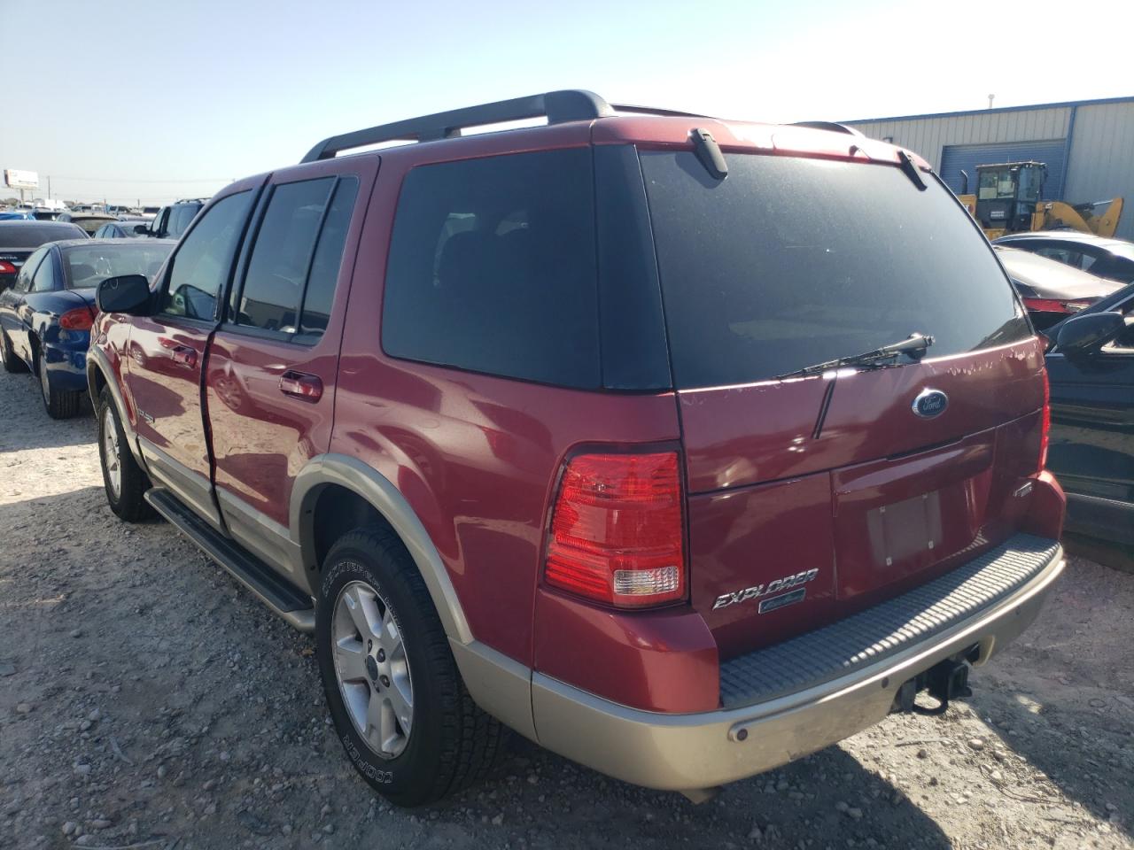 Photo 3 from auction – 2005 FORD EXPLORER E with VIN 1FMDU64K45UA45930