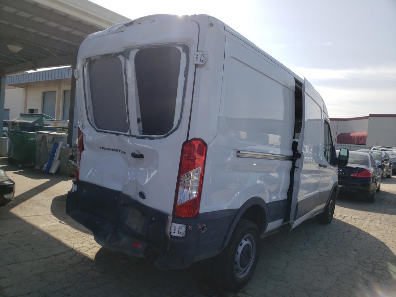 Photo 4 from auction – 2019 FORD TRANSIT T- with VIN 1FTYR2CM0KKB65234