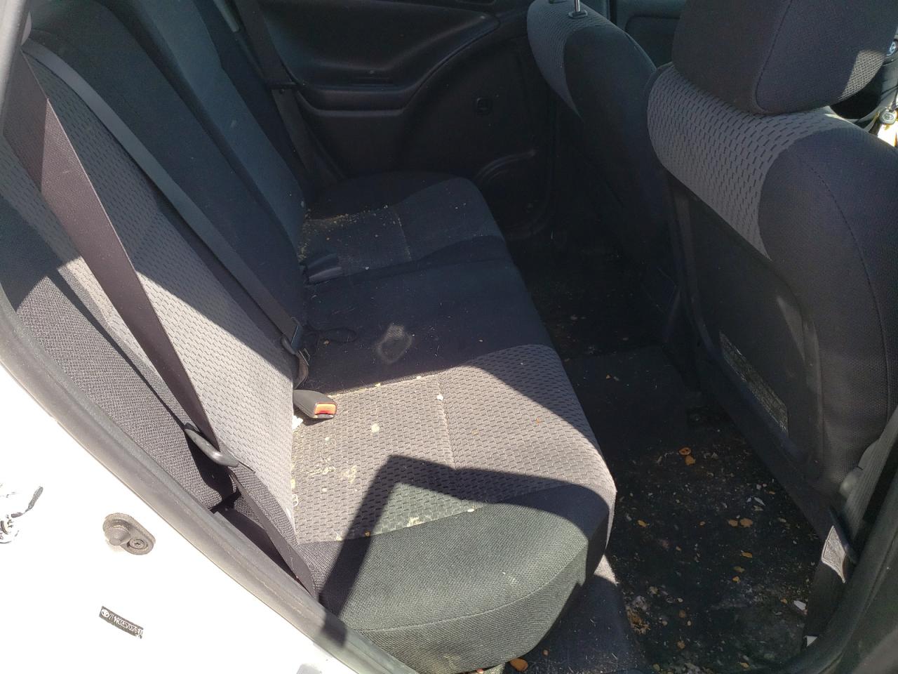 Photo 6 from auction – 2007 TOYOTA MATRIX with VIN 2T1KR32E57C676100