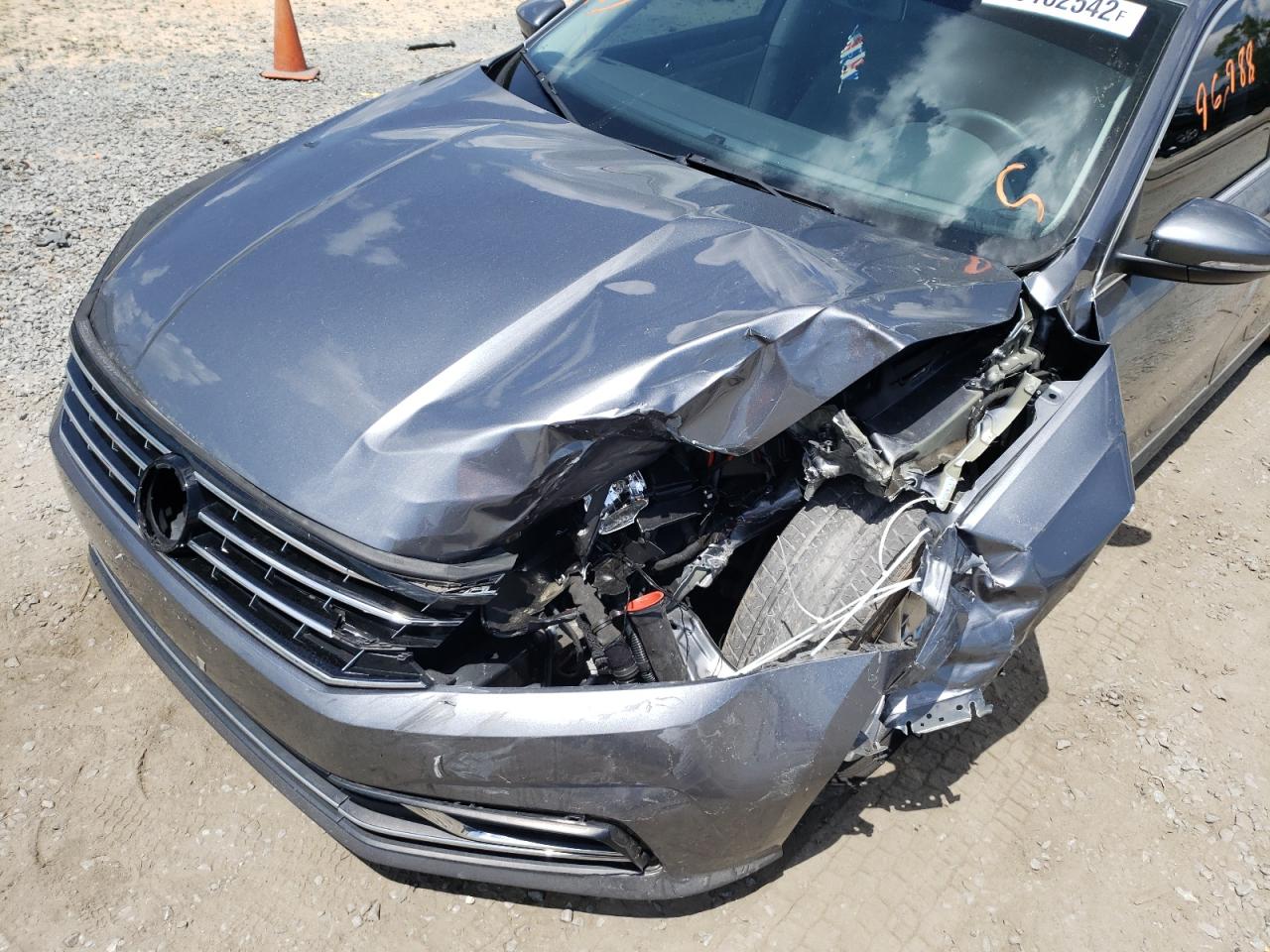 Photo 9 from auction – 2016 VOLKSWAGEN PASSAT S with VIN 1VWAT7A32GC040129