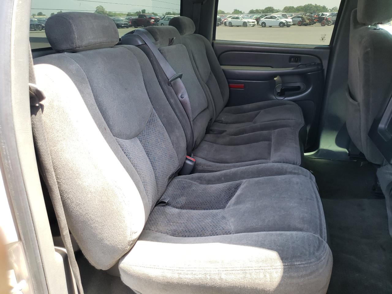 Photo 6 from auction – 2005 CHEVROLET SILVERADO with VIN 2GCEC13T151129854