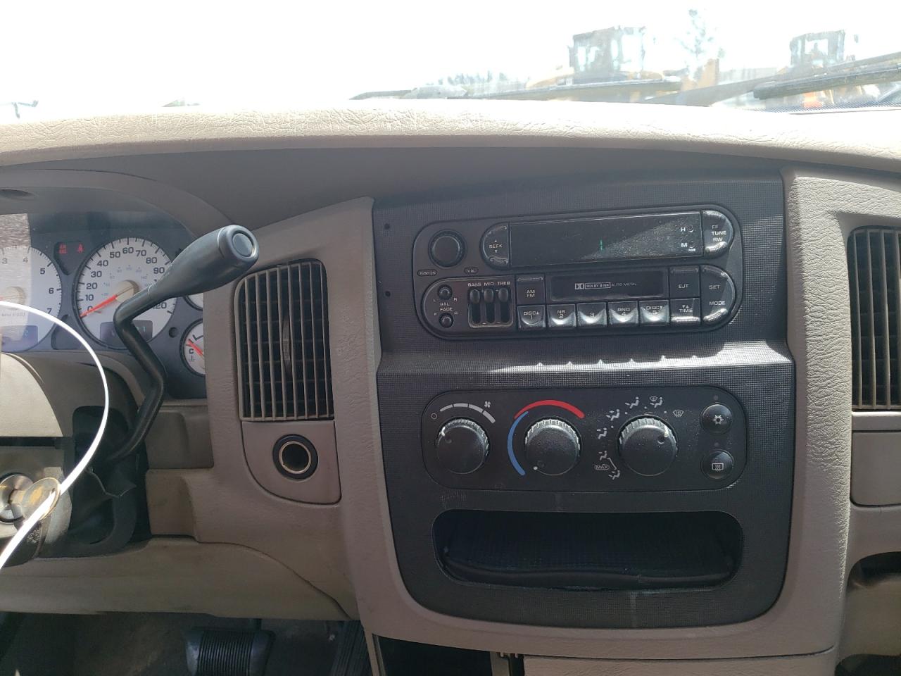 Photo 9 from auction – 2002 DODGE RAM 1500 with VIN 1D7HA18N02S583883