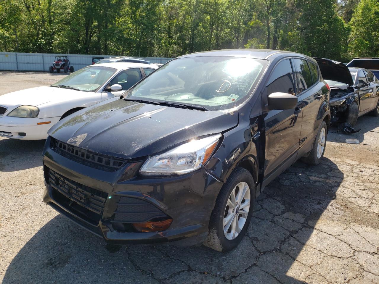 Photo 2 from auction – 2013 FORD ESCAPE S with VIN 1FMCU0F77DUC34295
