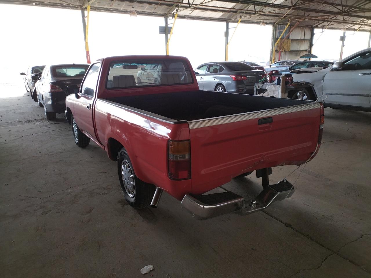 Photo 3 from auction – 1992 TOYOTA PICKUP 1/2 with VIN 4TARN81A3NZ005979
