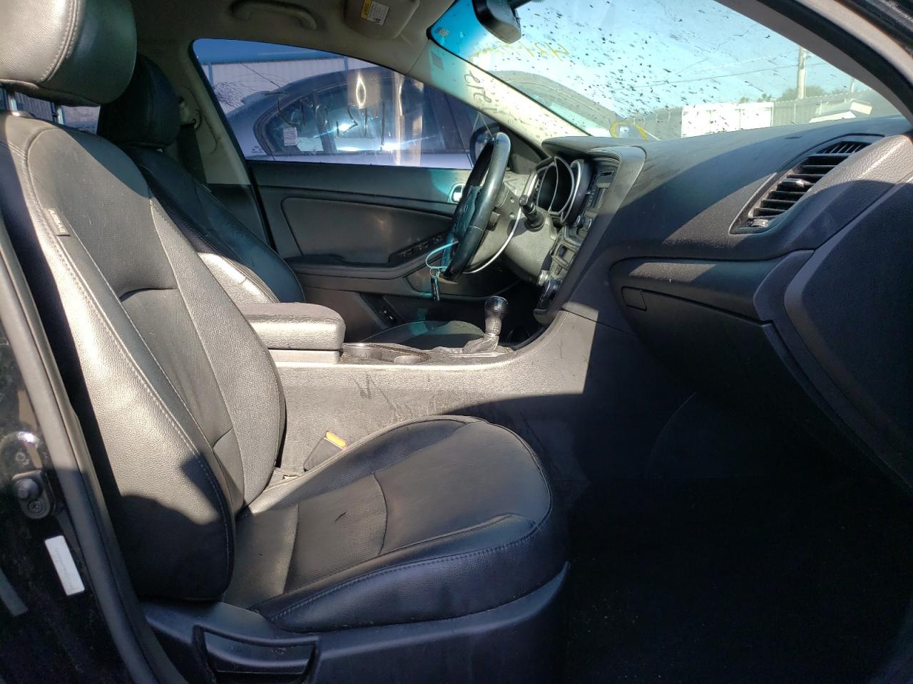 Photo 5 from auction – 2015 KIA OPTIMA EX with VIN 5XXGN4A79FG517162