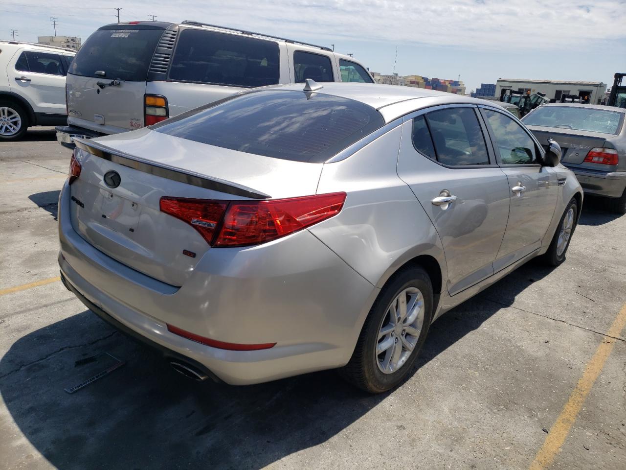 Photo 4 from auction – 2012 KIA OPTIMA LX with VIN KNAGM4A78C5276632