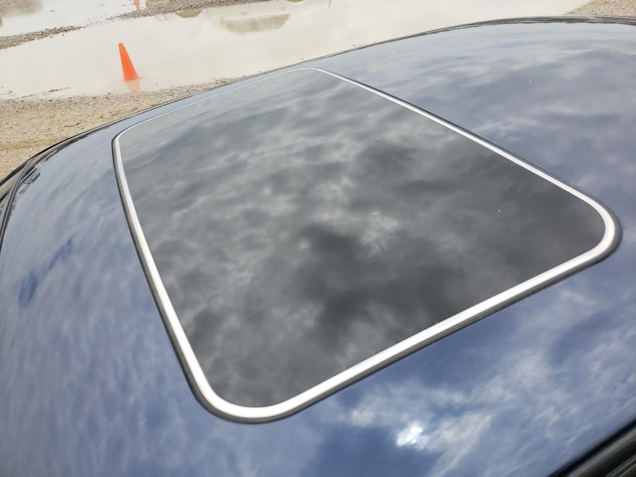 Photo 9 from auction – 2002 LINCOLN CONTINENTA with VIN 1LNHM97V32Y632214