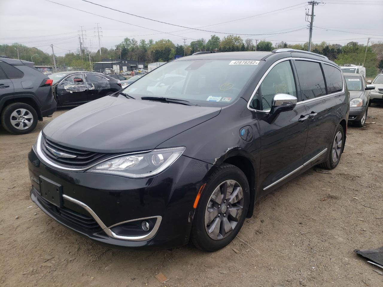 Photo 2 from auction – 2019 CHRYSLER PACIFICA H with VIN 2C4RC1N77KR500238