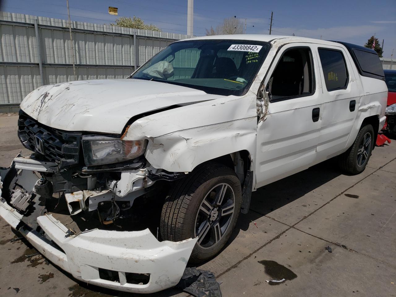 Photo 2 from auction – 2013 HONDA RIDGELINE with VIN 5FPYK1F78DB016775