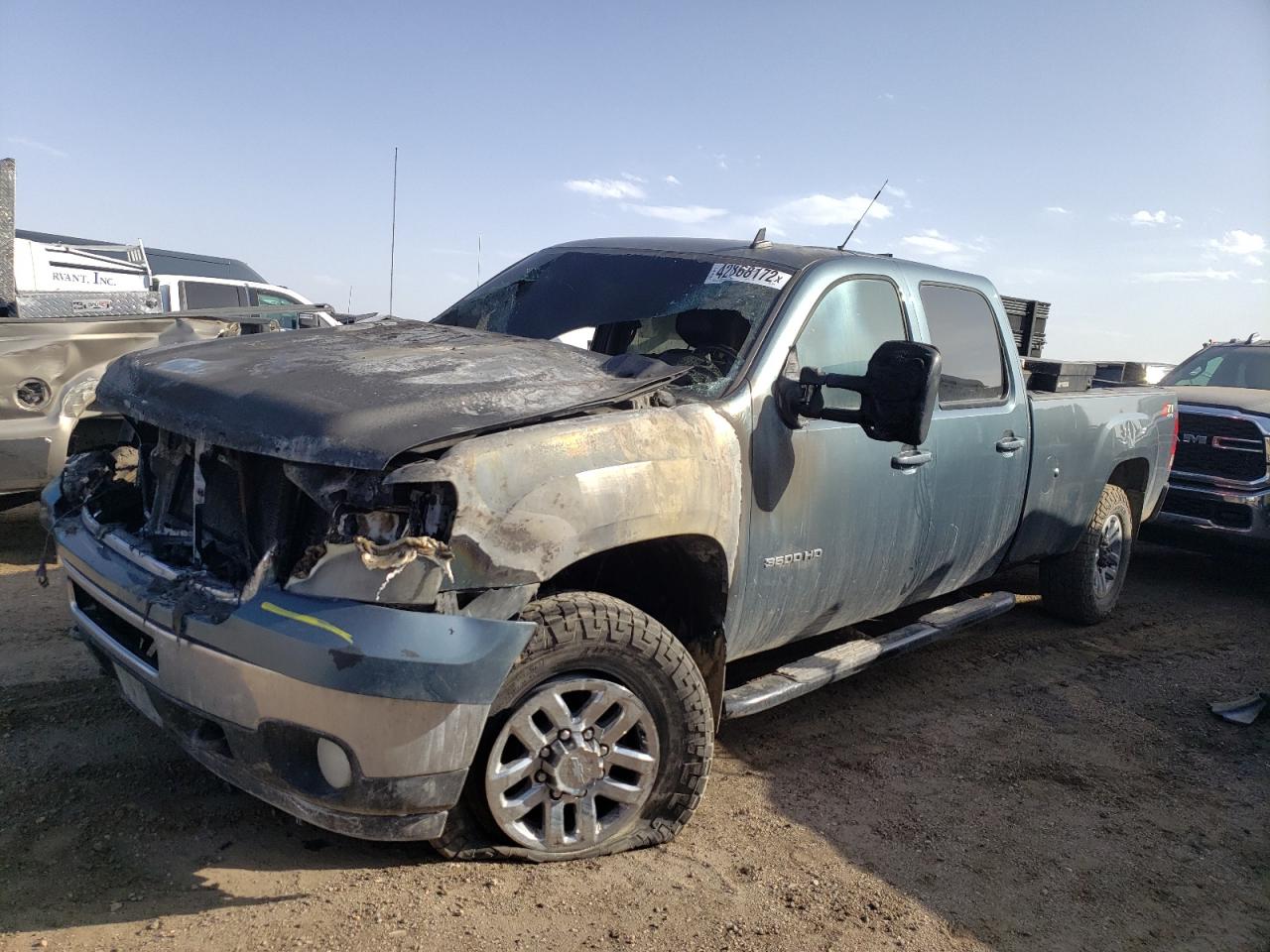 Photo 2 from auction – 2011 GMC SIERRA K35 with VIN 1GT424C88BF128796