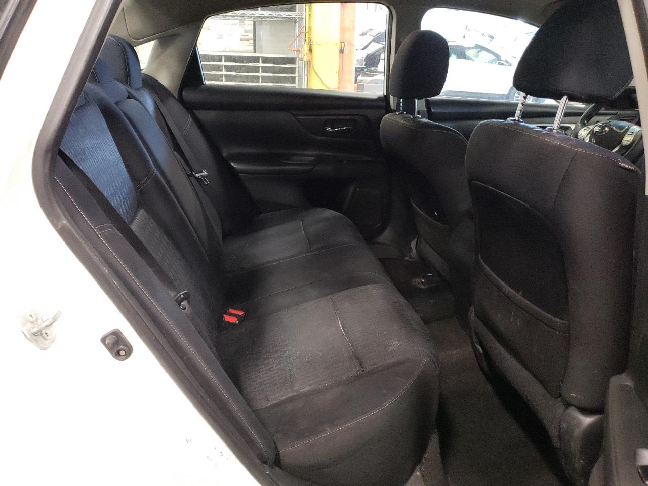 Photo 6 from auction – 2016 NISSAN ALTIMA 2.5 with VIN 1N4AL3AP1GN368361