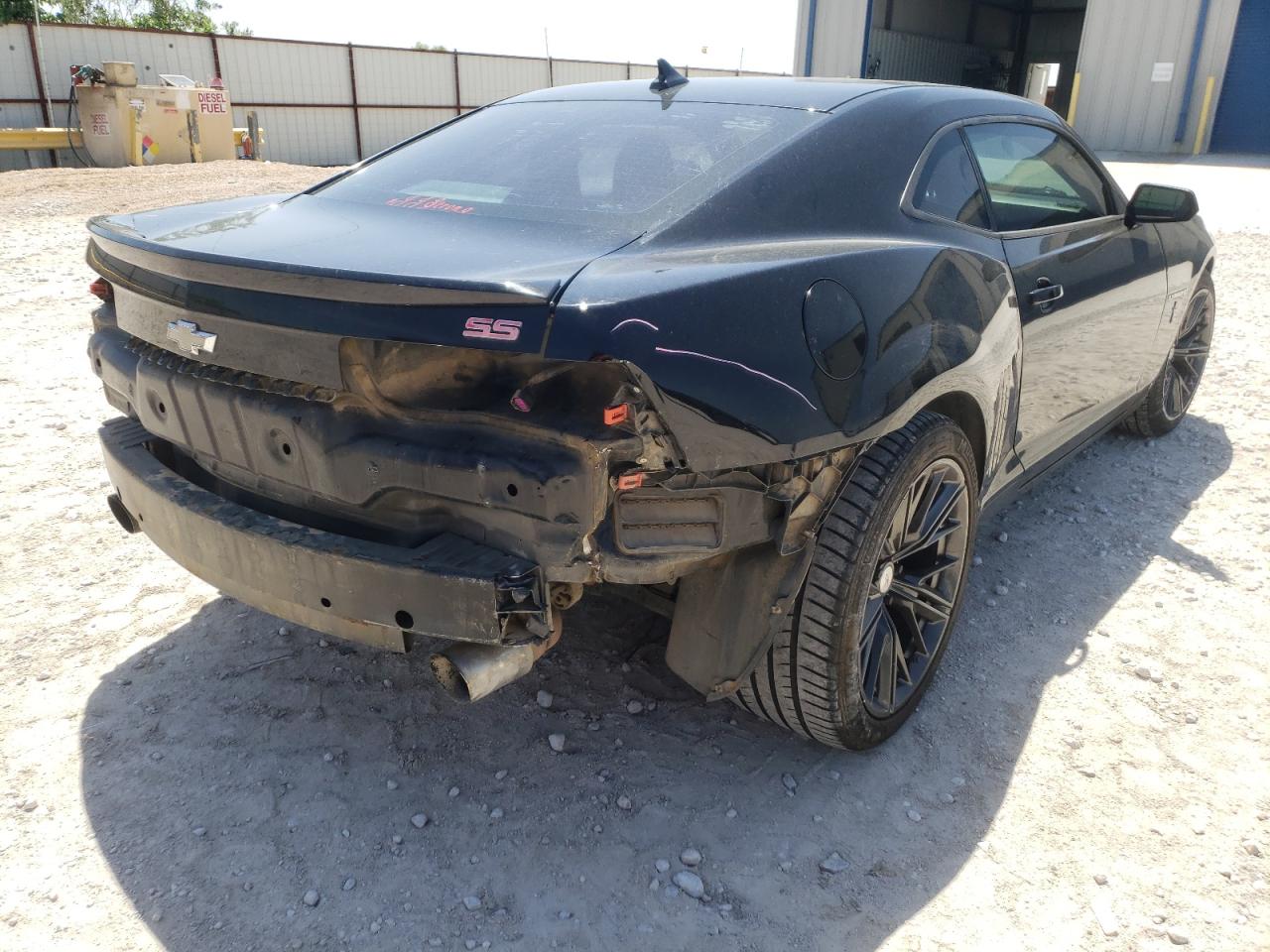 Photo 4 from auction – 2010 CHEVROLET CAMARO SS with VIN 2G1FT1EW3A9142475