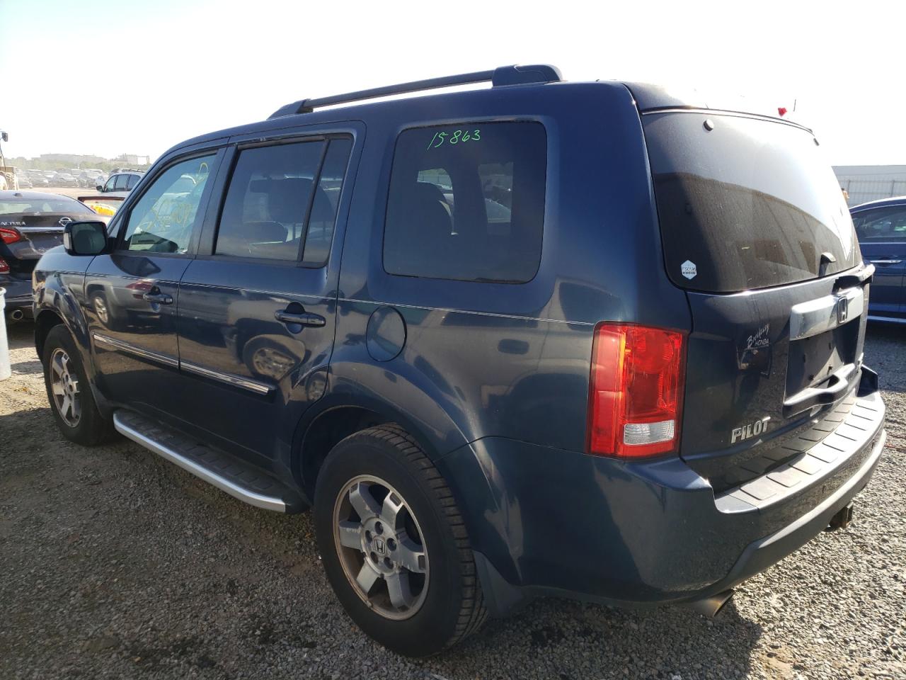 Photo 3 from auction – 2011 HONDA PILOT TOUR with VIN 5FNYF4H90BB094865