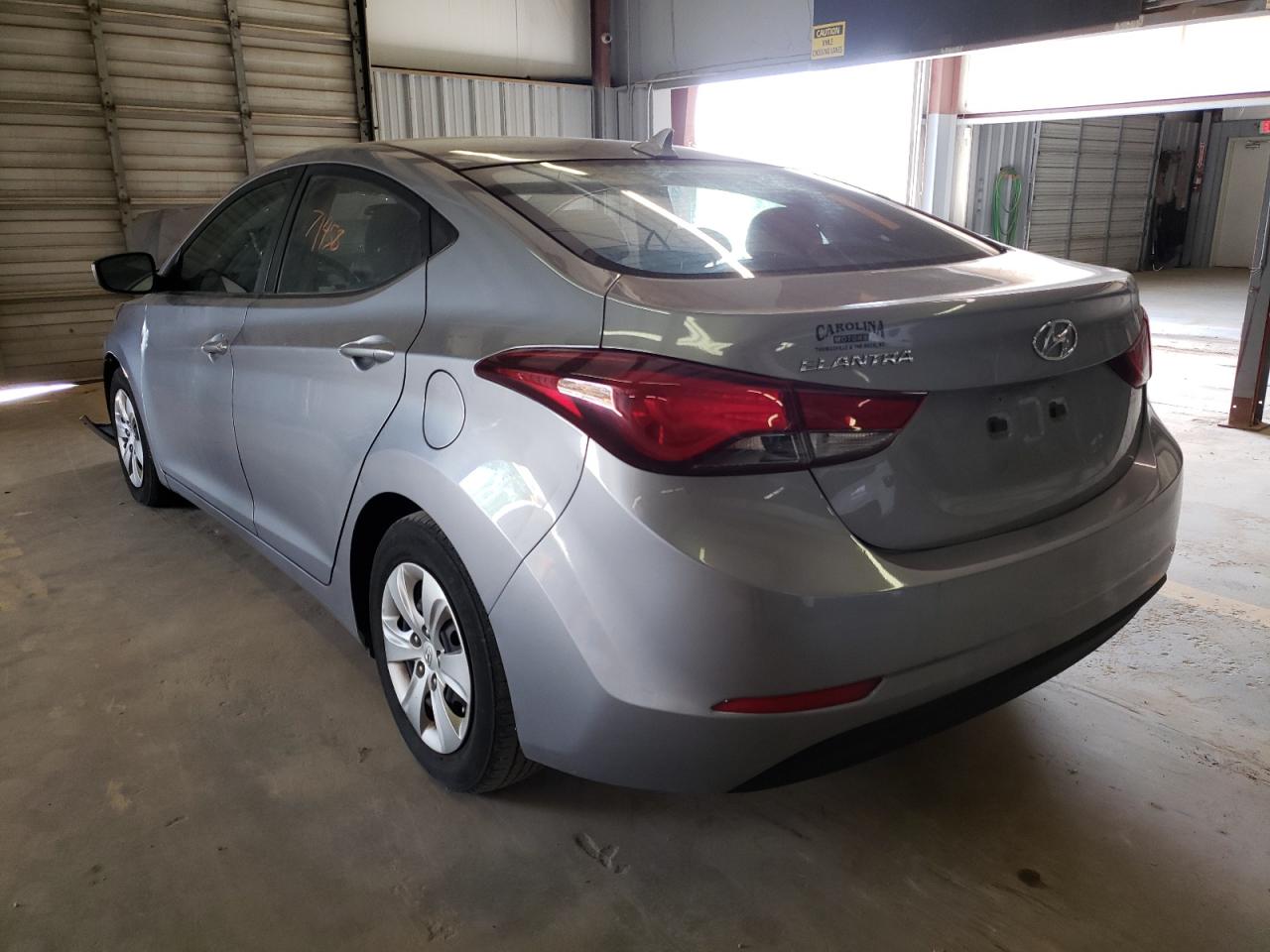 Photo 3 from auction – 2016 HYUNDAI ELANTRA SE with VIN 5NPDH4AE7GH737110