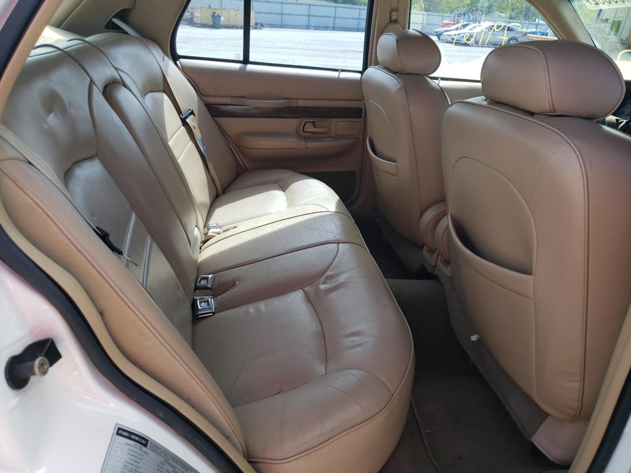 Photo 6 from auction – 1998 MERCURY GRAND MARQ with VIN 2MEFM75W2WX643267