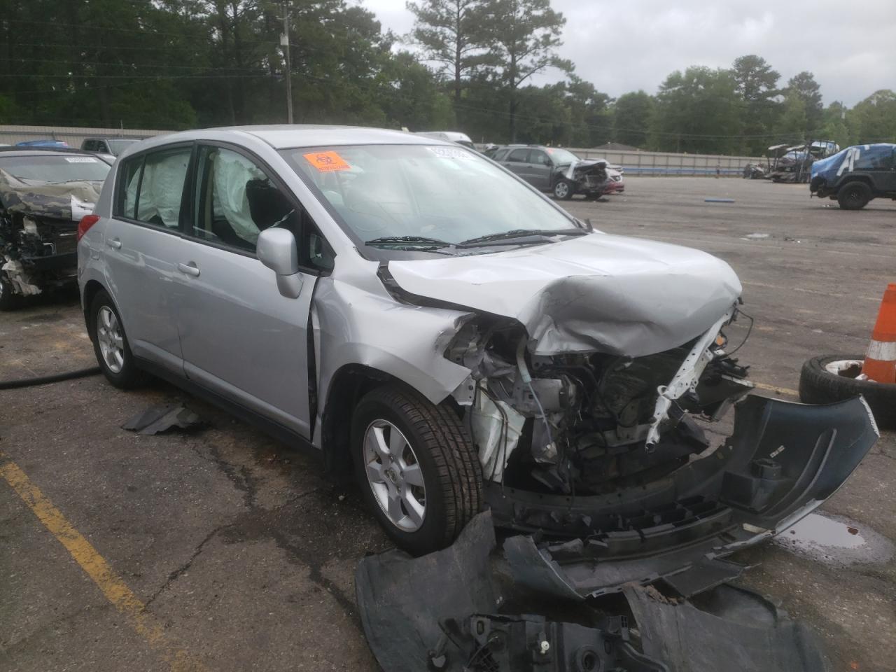 NISSAN VERSA S 2007 with VIN 3N1BC13E57L409172 - Photo from auction