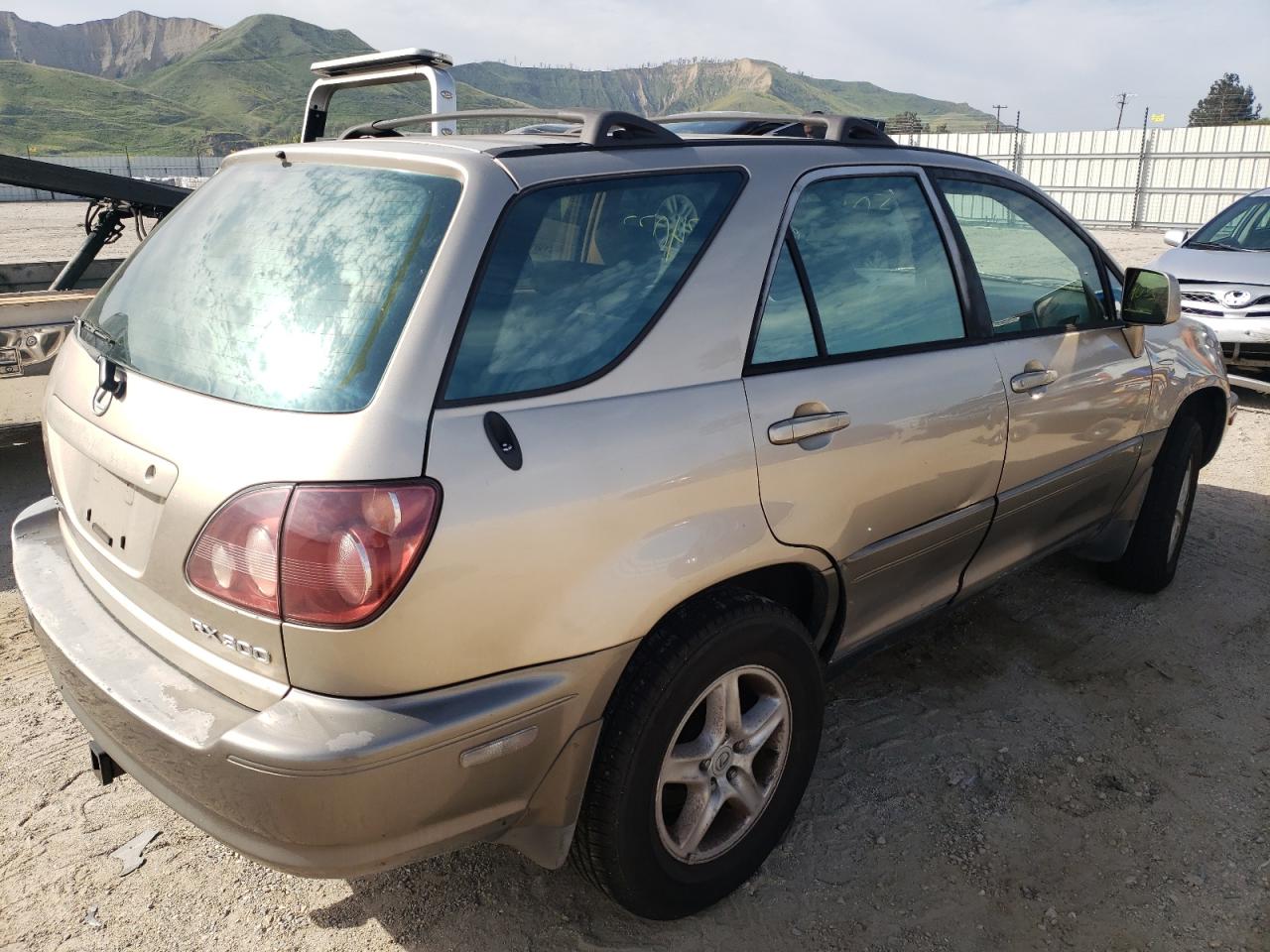 Photo 4 from auction – 2000 LEXUS RX 300 with VIN JT6GF10U6Y0051110