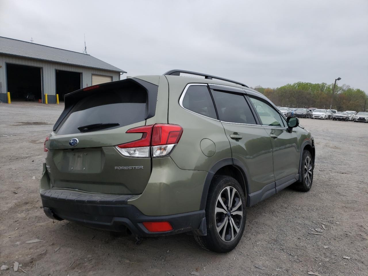 Photo 4 from auction – 2019 SUBARU FORESTER L with VIN JF2SKAUC2KH592892