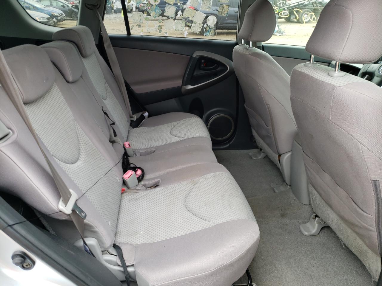 Photo 6 from auction – 2006 TOYOTA RAV 4 with VIN JTMZK33V366001286