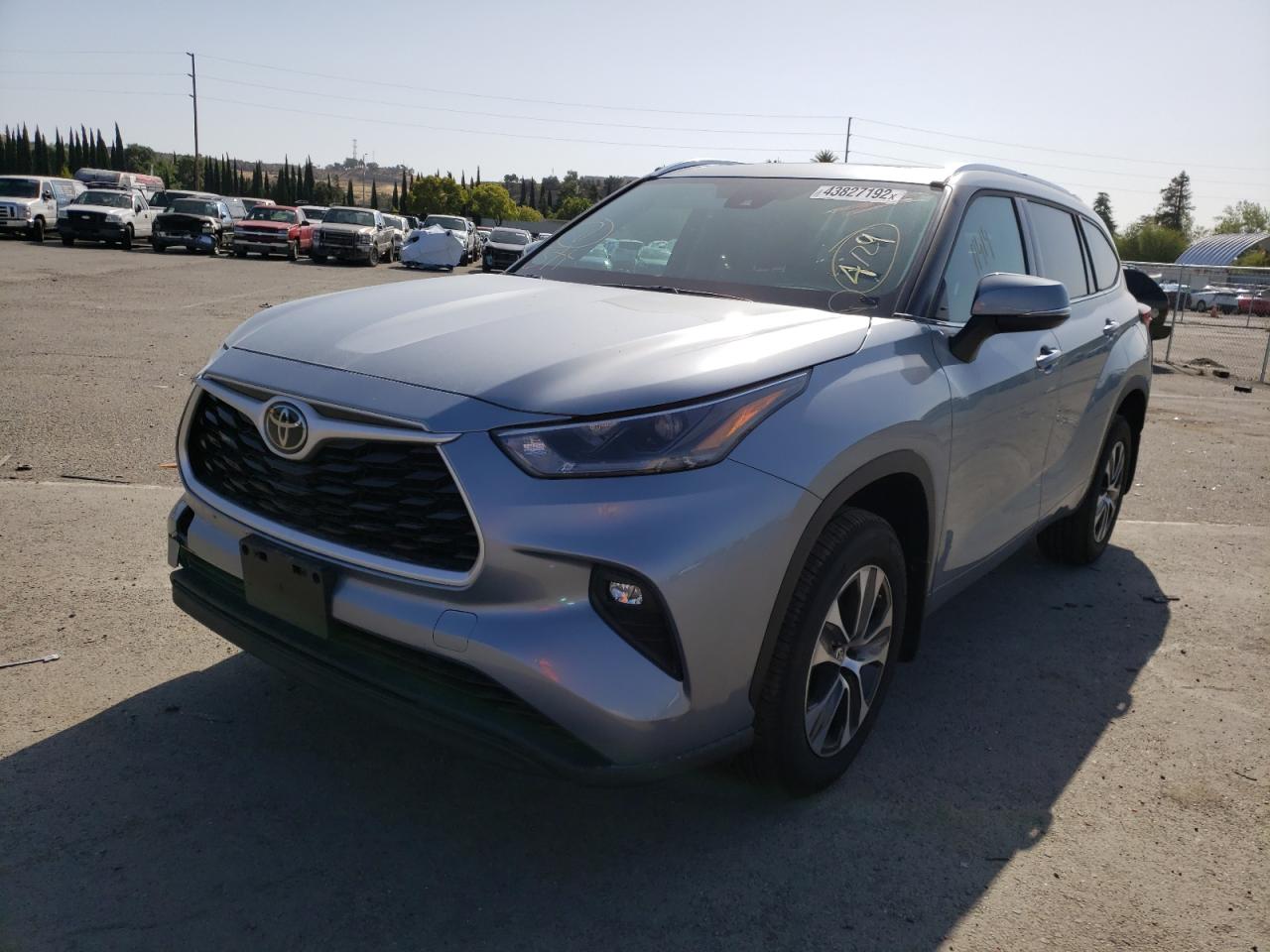 Photo 2 from auction – 2021 TOYOTA HIGHLANDER with VIN 5TDHZRBH9MS082894