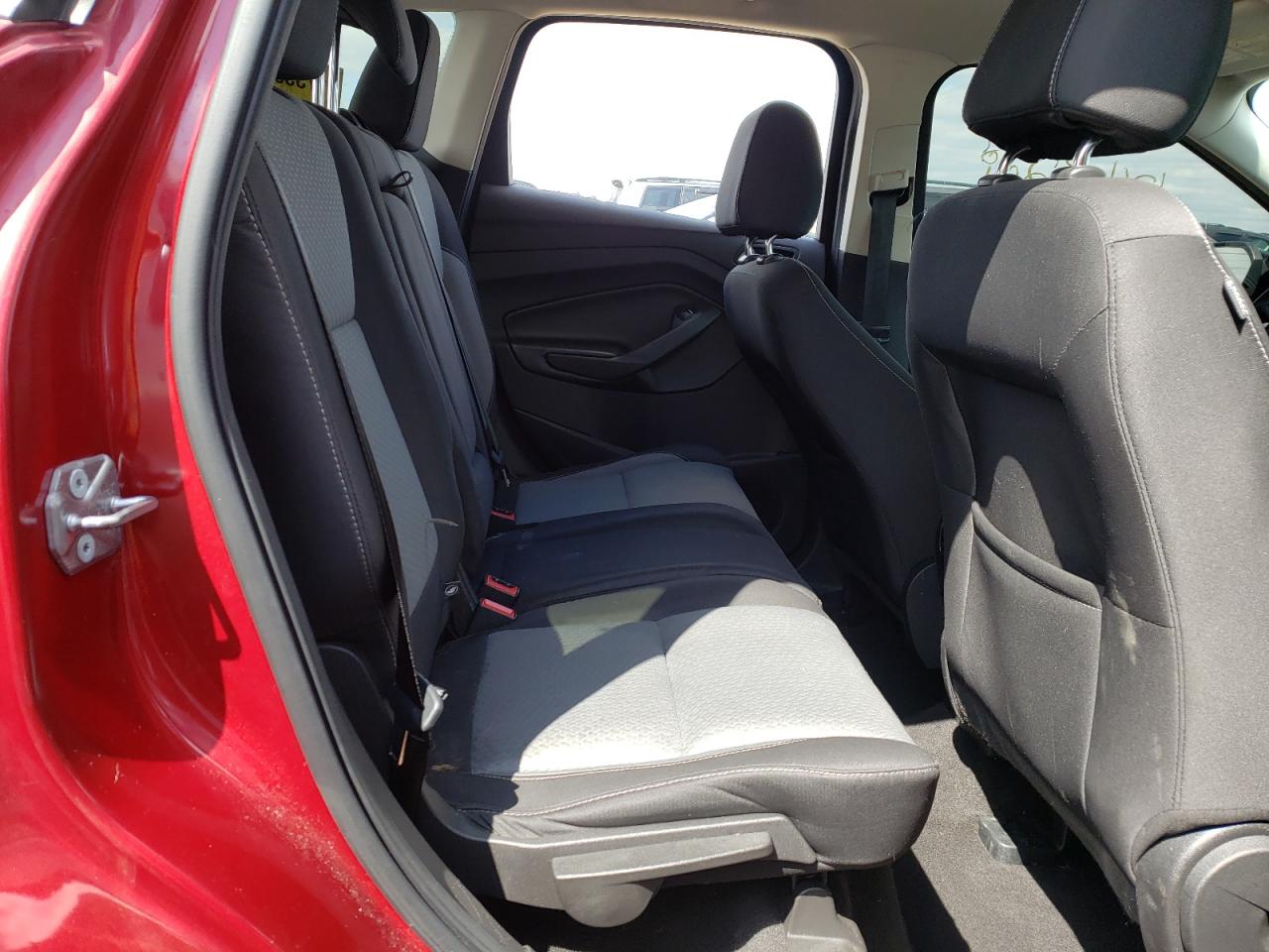 Photo 6 from auction – 2017 FORD ESCAPE SE with VIN 1FMCU0GDXHUE17734