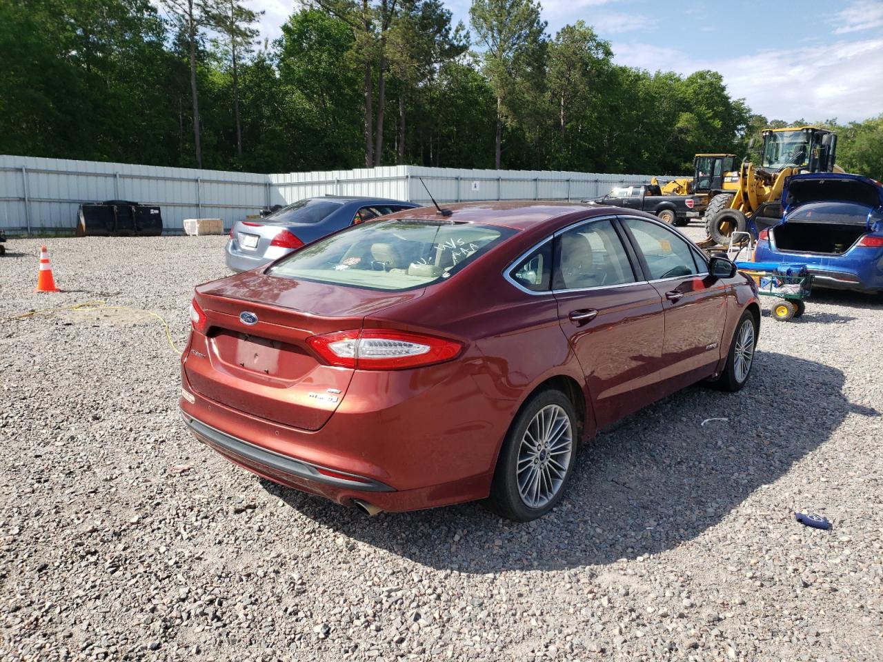 Photo 4 from auction – 2014 FORD FUSION SE with VIN 3FA6P0LU4ER146306
