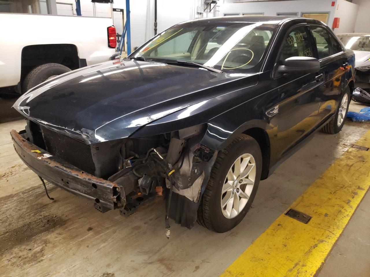 Photo 2 from auction – 2014 FORD TAURUS SE with VIN 1FAHP2D88EG125245