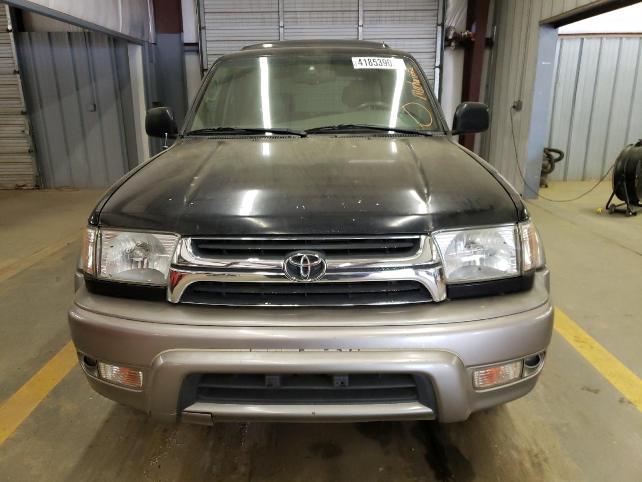 Photo 9 from auction – 2002 TOYOTA 4RUNNER LI with VIN JT3GN87R020220667