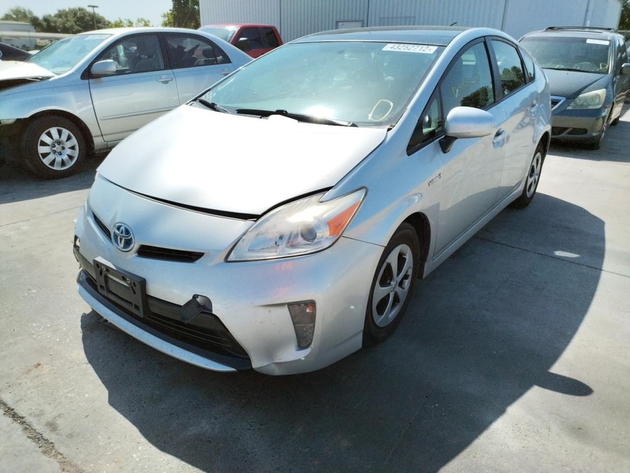 Photo 2 from auction – 2012 TOYOTA PRIUS with VIN JTDKN3DU6C5374709