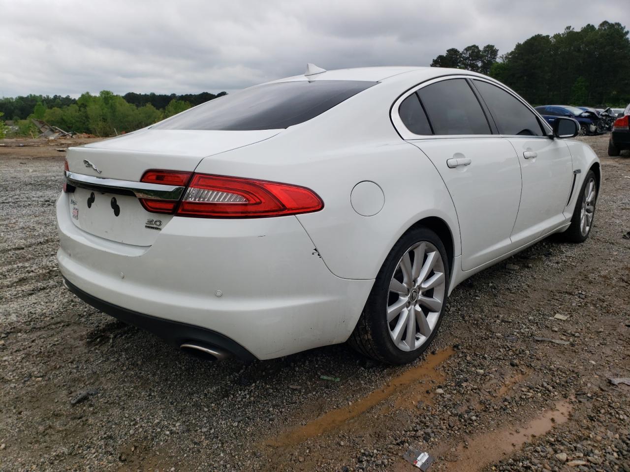 Photo 4 from auction – 2013 JAGUAR XF with VIN SAJWJ0EF4D8S93480