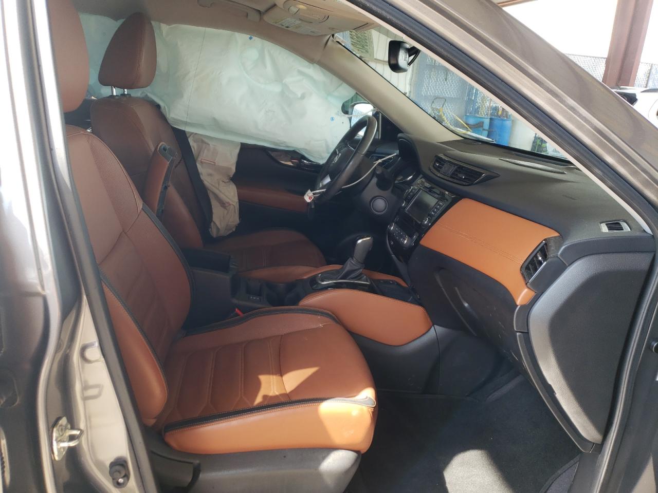 Photo 5 from auction – 2018 NISSAN ROGUE S with VIN JN8AT2MT9JW491439