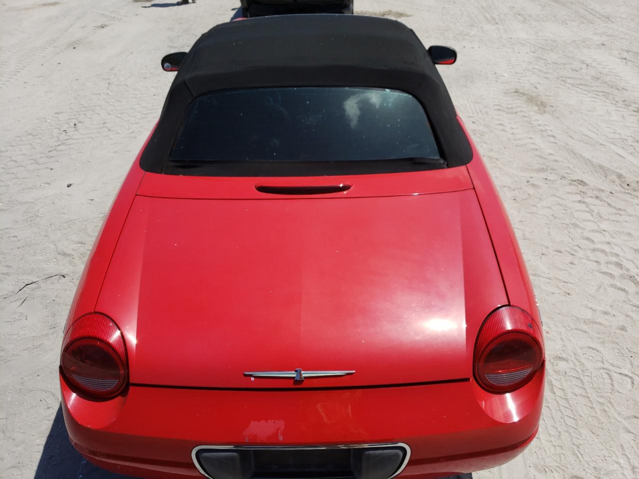 Photo 6 from auction – 2003 FORD THUNDERBIR with VIN 1FAHP60A73Y105012