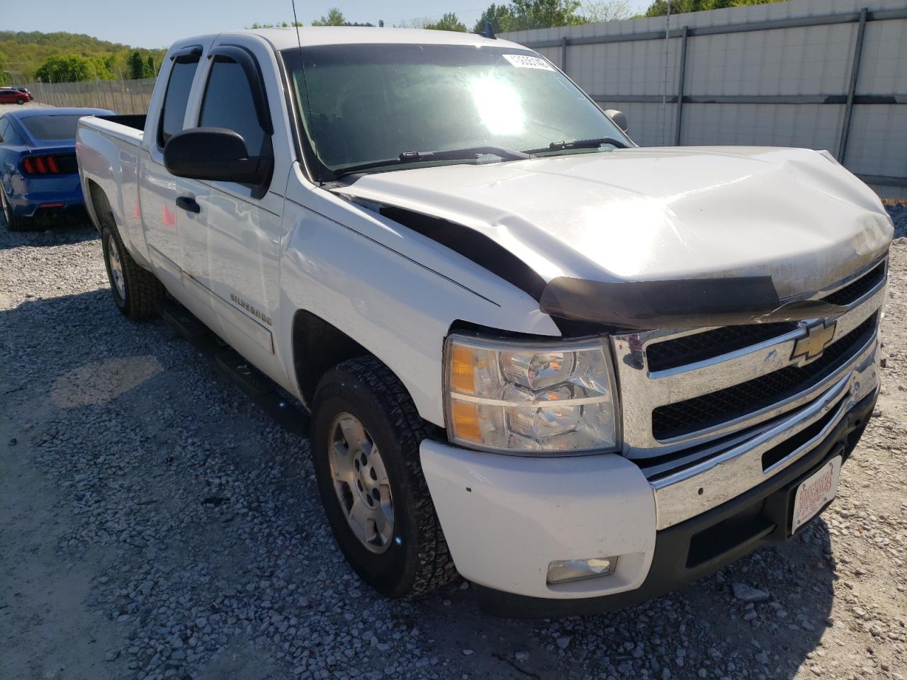 CHEVROLET SILVERADO 2011 with VIN 1GCRCSE08BZ229088 - Photo from auction