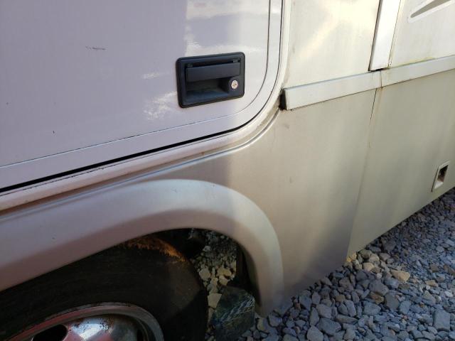 Photo 10 from auction – 2001 WINNEBAGO ADVENTURER with VIN 1FCNF53S110A01691