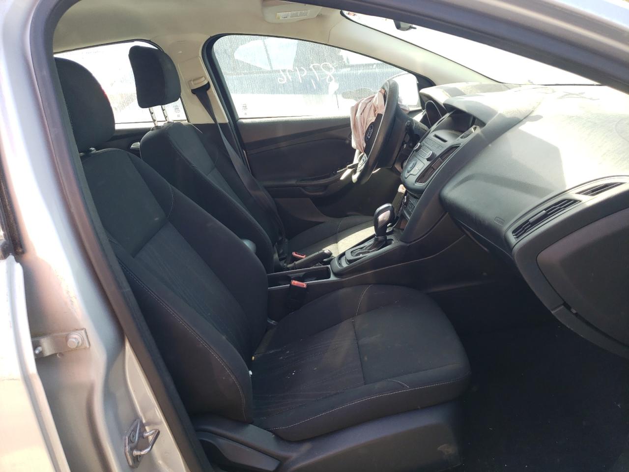 Photo 5 from auction – 2016 FORD FOCUS SE with VIN 1FADP3K20GL347937