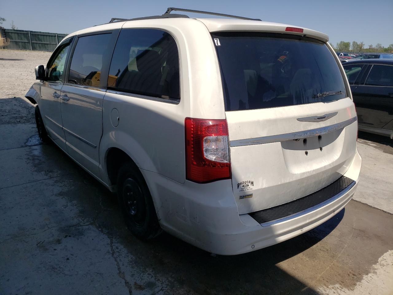 Photo 3 from auction – 2011 CHRYSLER TOWN & COU with VIN 2A4RR5DG2BR664658