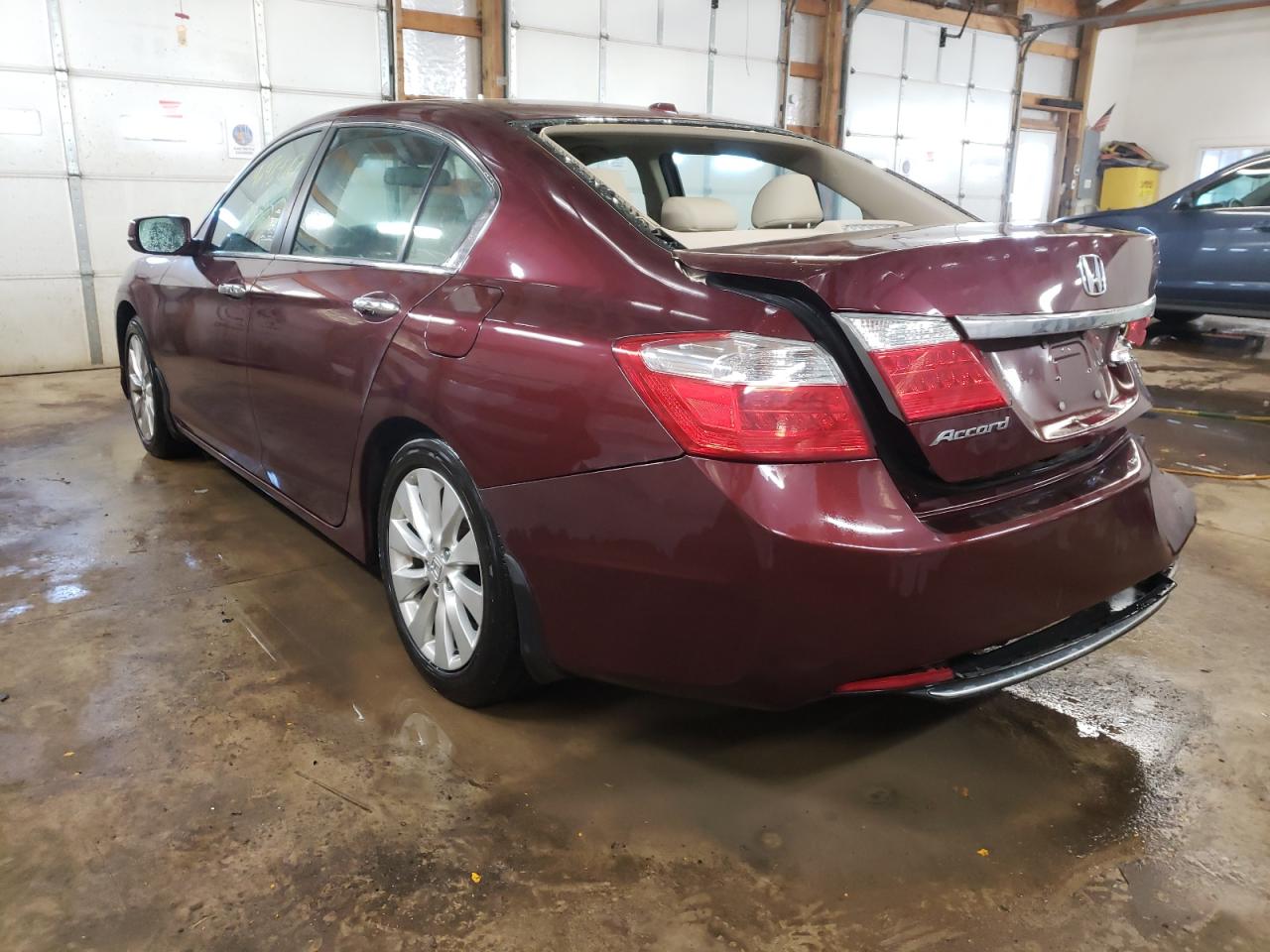 Photo 3 from auction – 2014 HONDA ACCORD EXL with VIN 1HGCR2F87EA163534