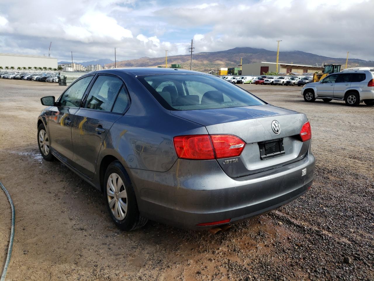 Photo 3 from auction – 2014 VOLKSWAGEN JETTA BASE with VIN 3VW2K7AJ6EM235782