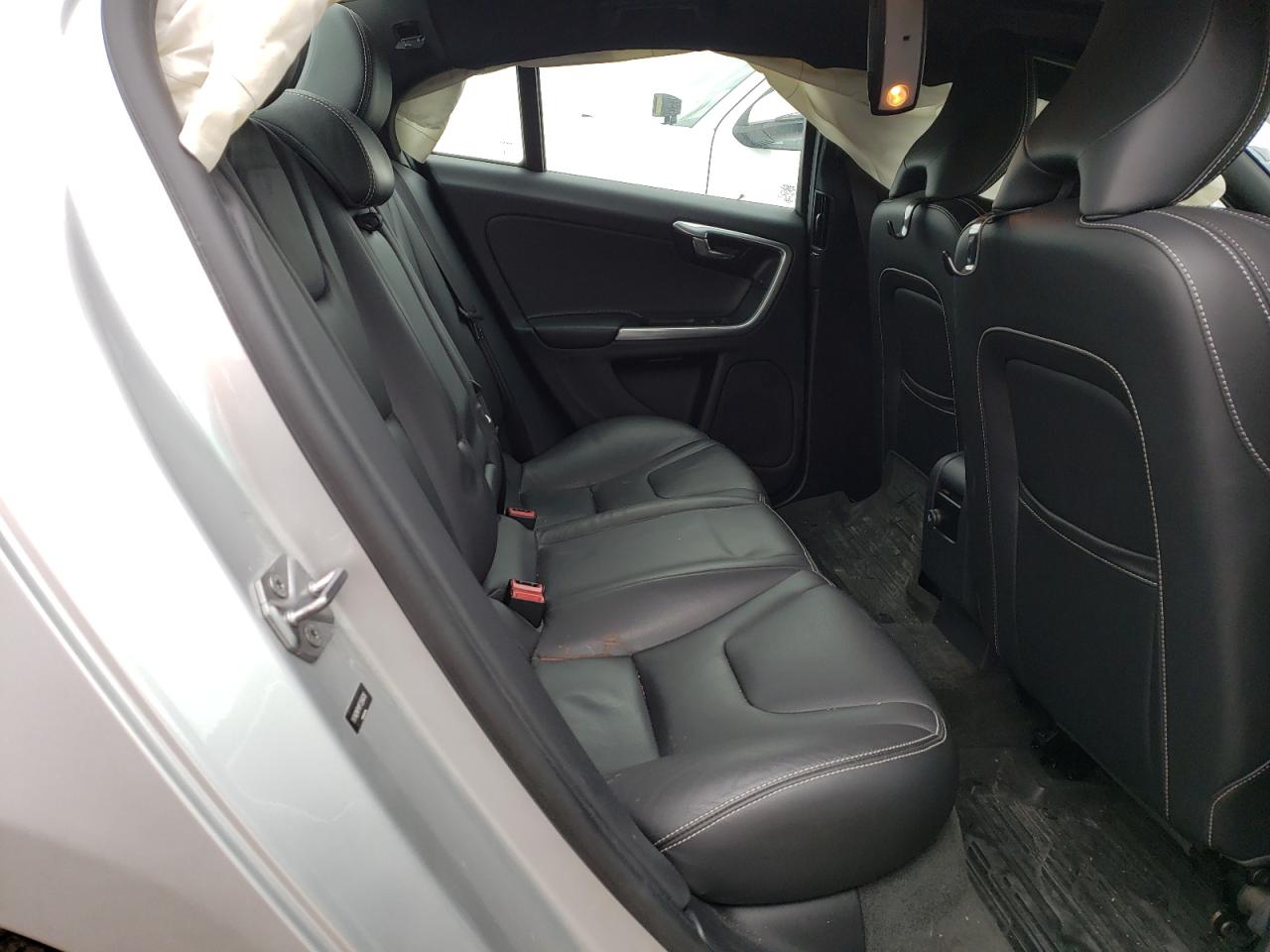 Photo 6 from auction – 2015 VOLVO S60 PLATIN with VIN YV140MFM1F1356618