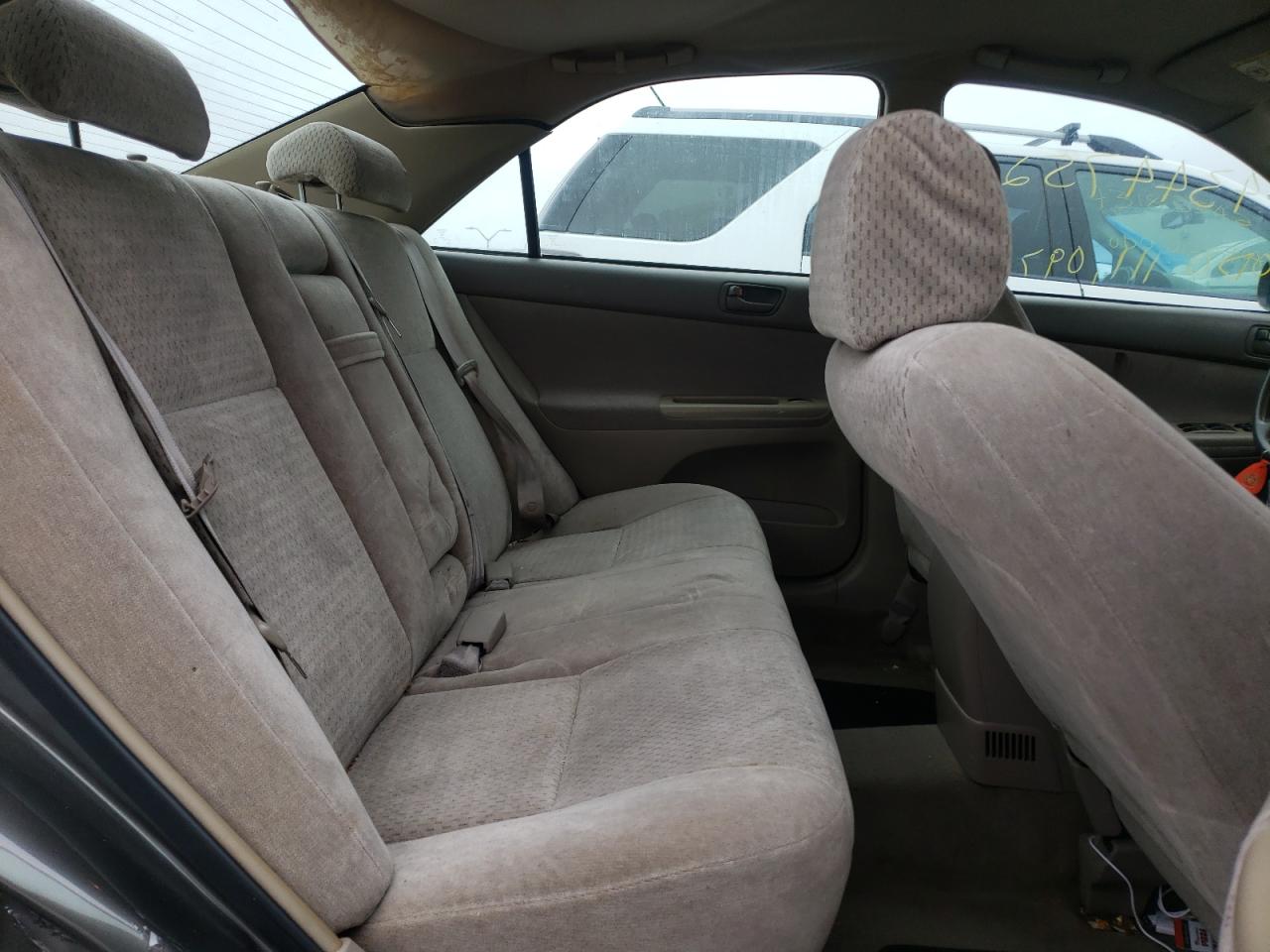 Photo 6 from auction – 2002 TOYOTA CAMRY LE with VIN 4T1BE32K52U549789