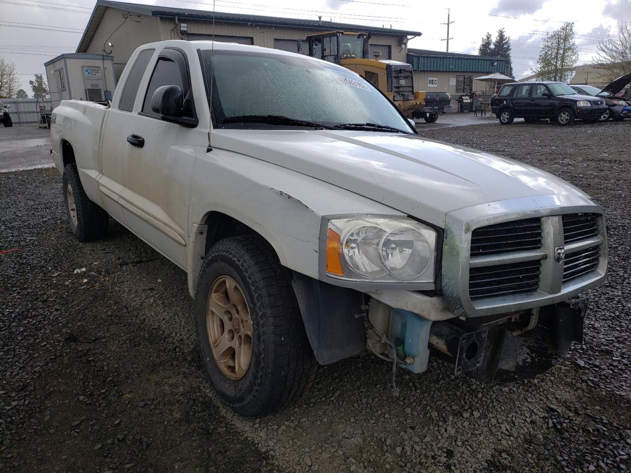 DODGE DAKOTA SLT 2005 with VIN 1D7HW42N05S127513 - Photo from auction