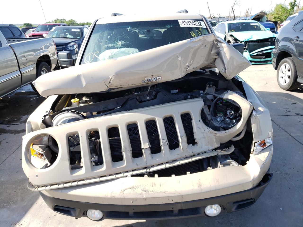 Photo 20 from auction – 2017 JEEP PATRIOT LA with VIN 1C4NJPFA8HD115736